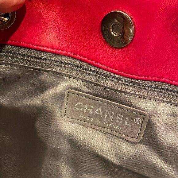 Chanel Authentic Pink Tweed Quilted Patchwork Vinyl Tote Bag - Picture 10 of 10